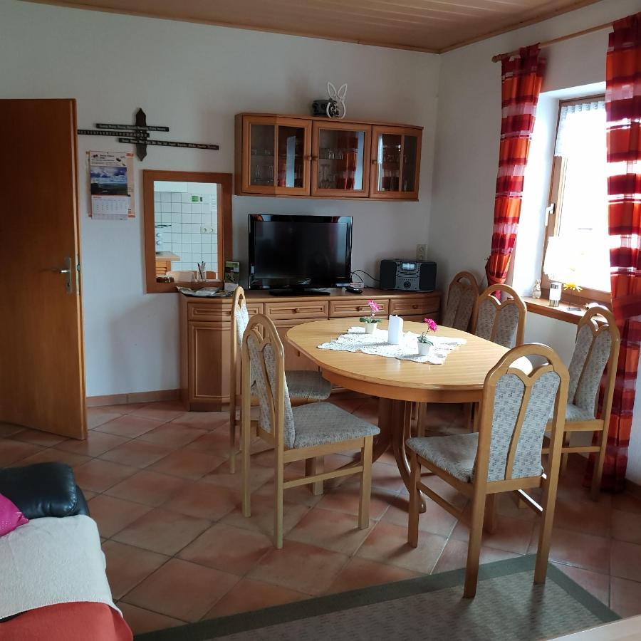 Ferienhaus Rhoenspass Mosbach  Eksteriør billede
