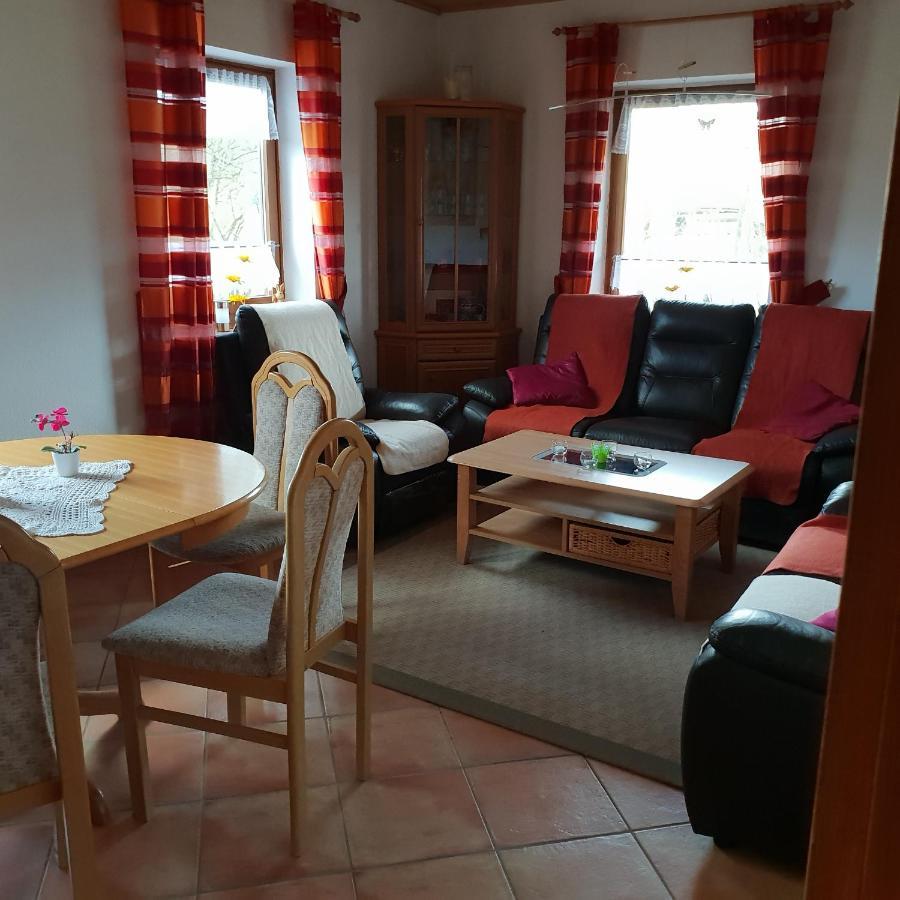 Ferienhaus Rhoenspass Mosbach  Eksteriør billede