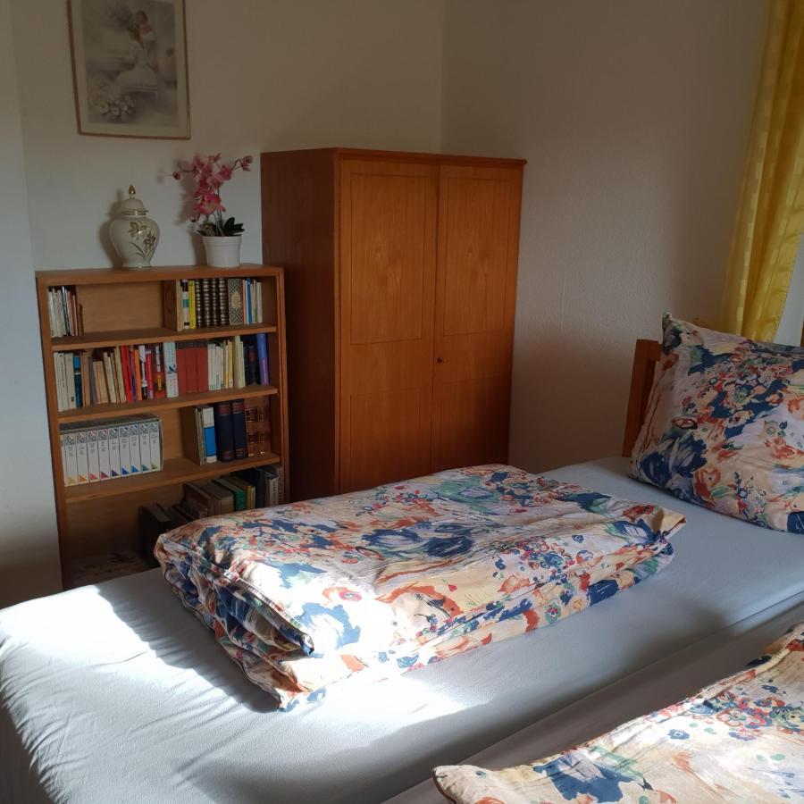 Ferienhaus Rhoenspass Mosbach  Eksteriør billede